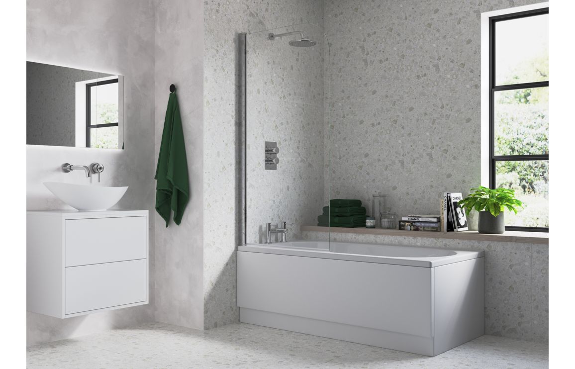 800x1500mm Single Curved Bath Screen (6mm) - Chrome
