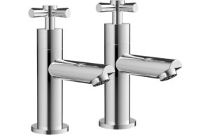 Oakwood Bath Taps - Chrome