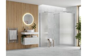 Aqua Platinum 900mm Fluted Wetroom Panel & Side Panel Arm - Chrome